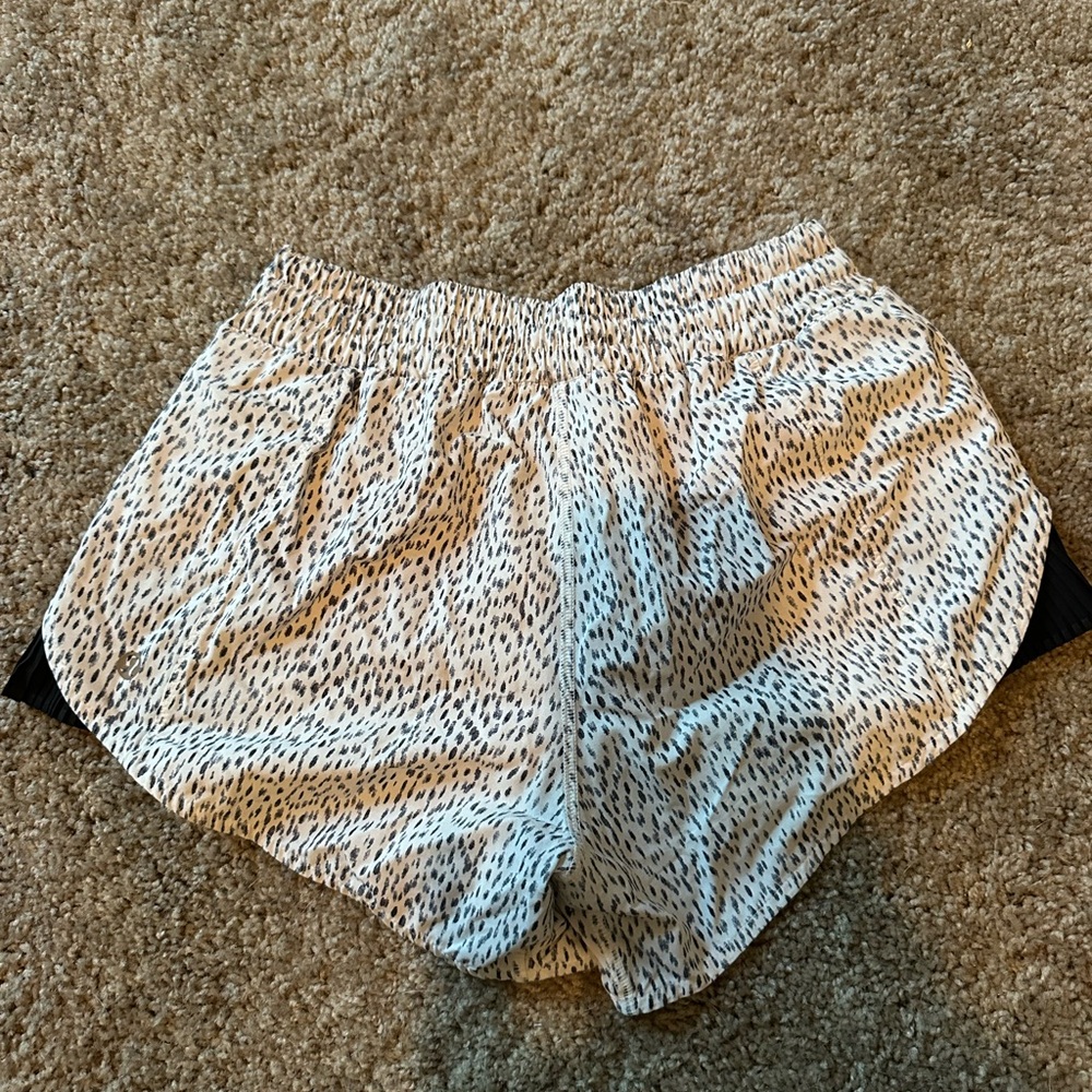 Lulu animal print size 4